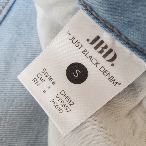 JBD Jean Shorts - light washed Jean - Picture 6 of 6